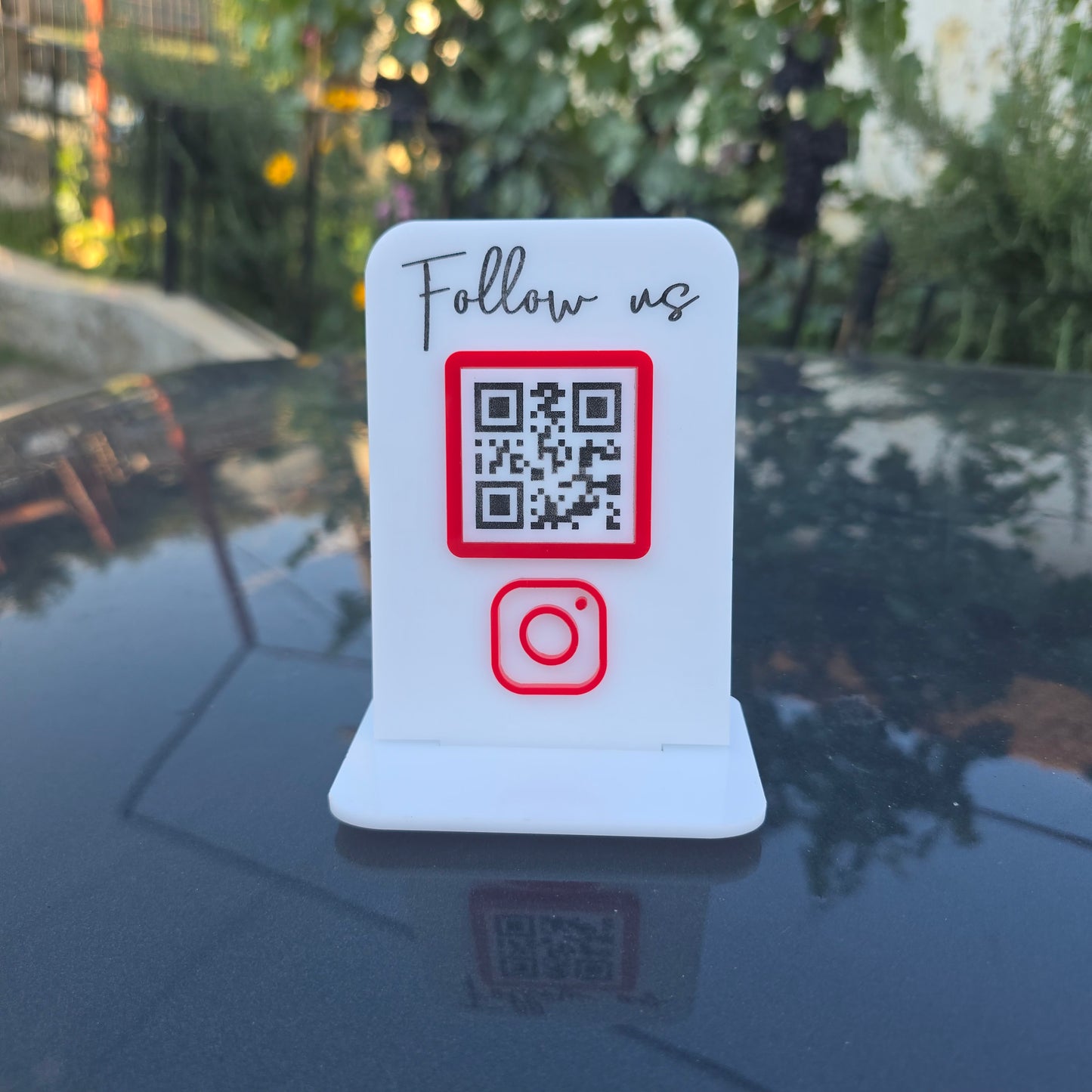 Plachetă Business Personalizată cu Cod QR – 12x8 cm