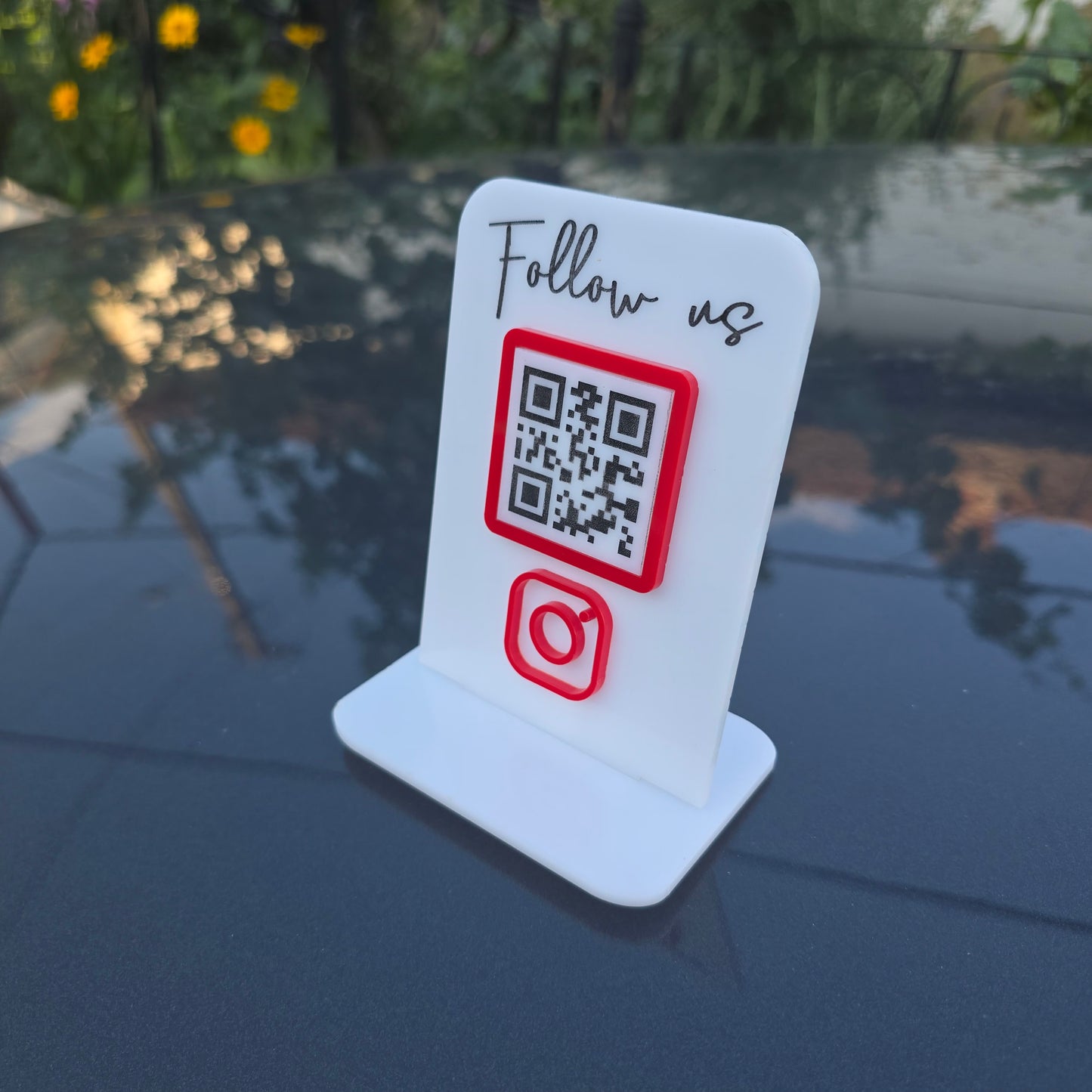 Plachetă Business Personalizată cu Cod QR – 12x8 cm