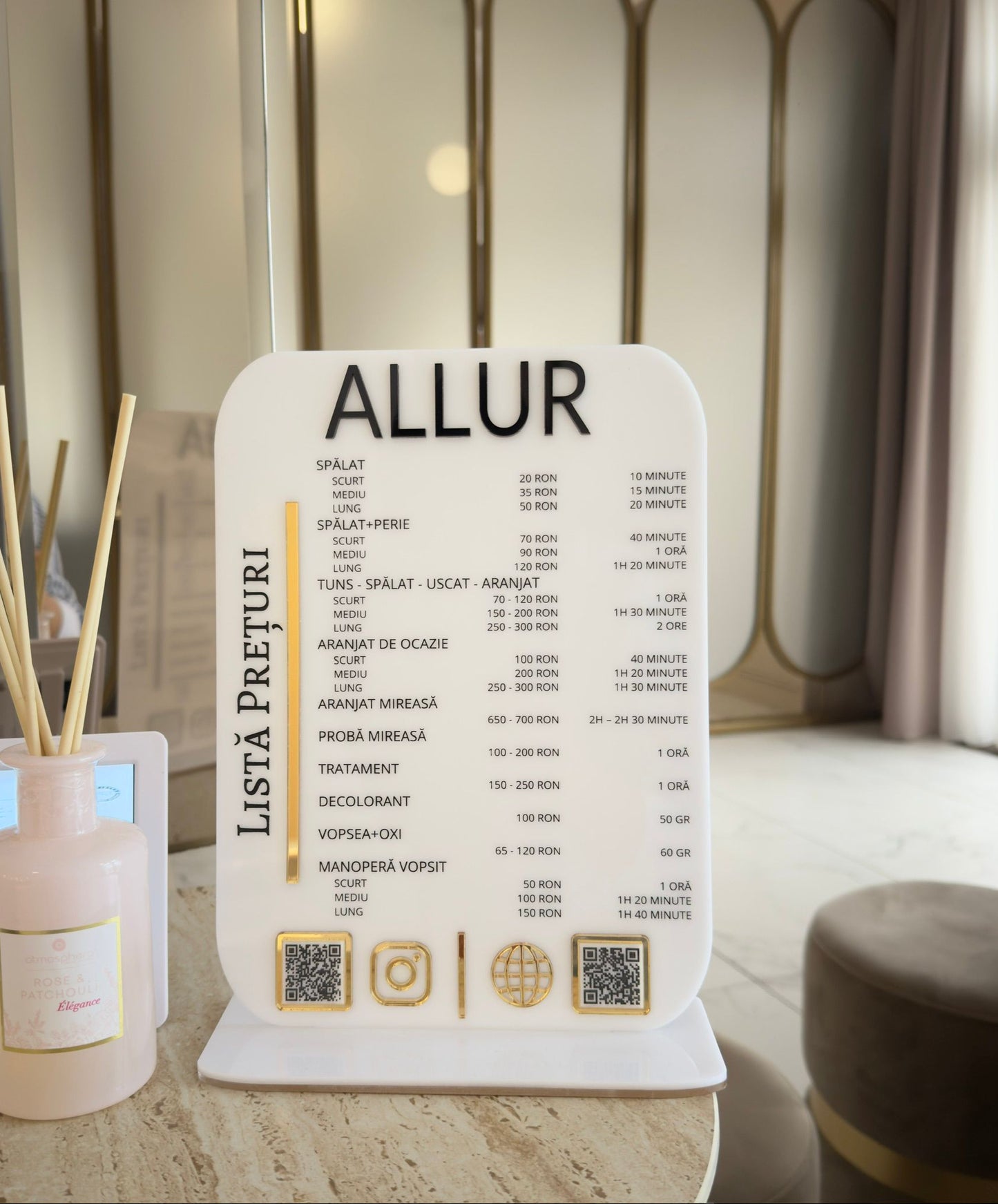Plachetă Acrilică A4 cu Coduri QR – Design Premium