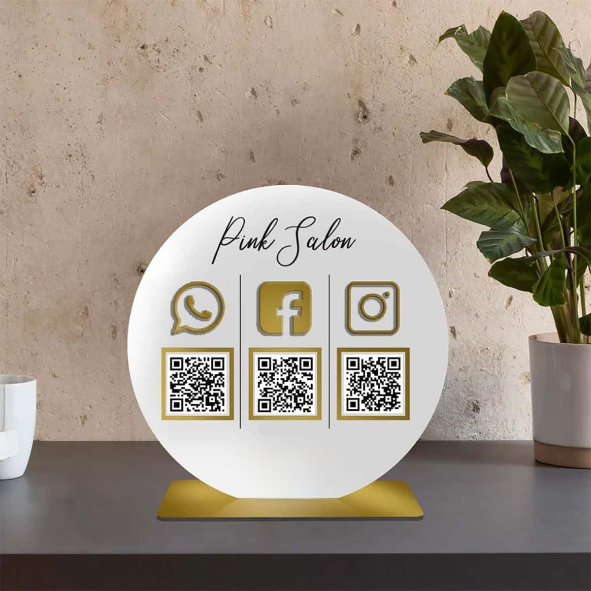 Plachetă Personalizată cu Coduri QR Multiple - Acrilic Alb Lucios & Auriu Oglindă - IXERIO