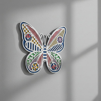 Fluture decorativ din lemn – Design artistic multicolor 🦋